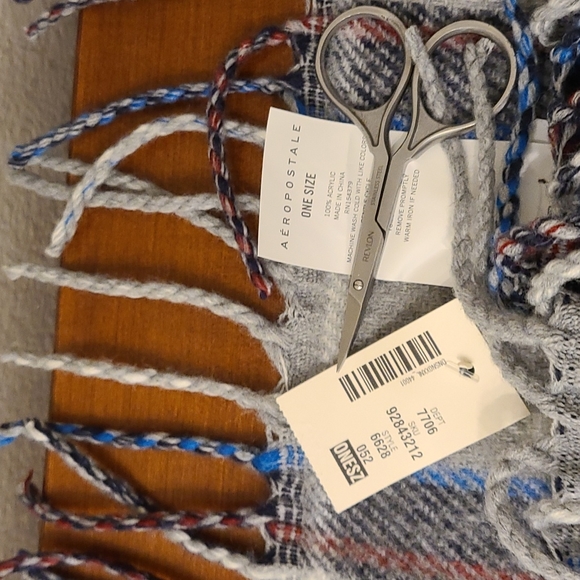 Aeropostale NWT plaid fringe blanket scarf - Picture 9 of 15